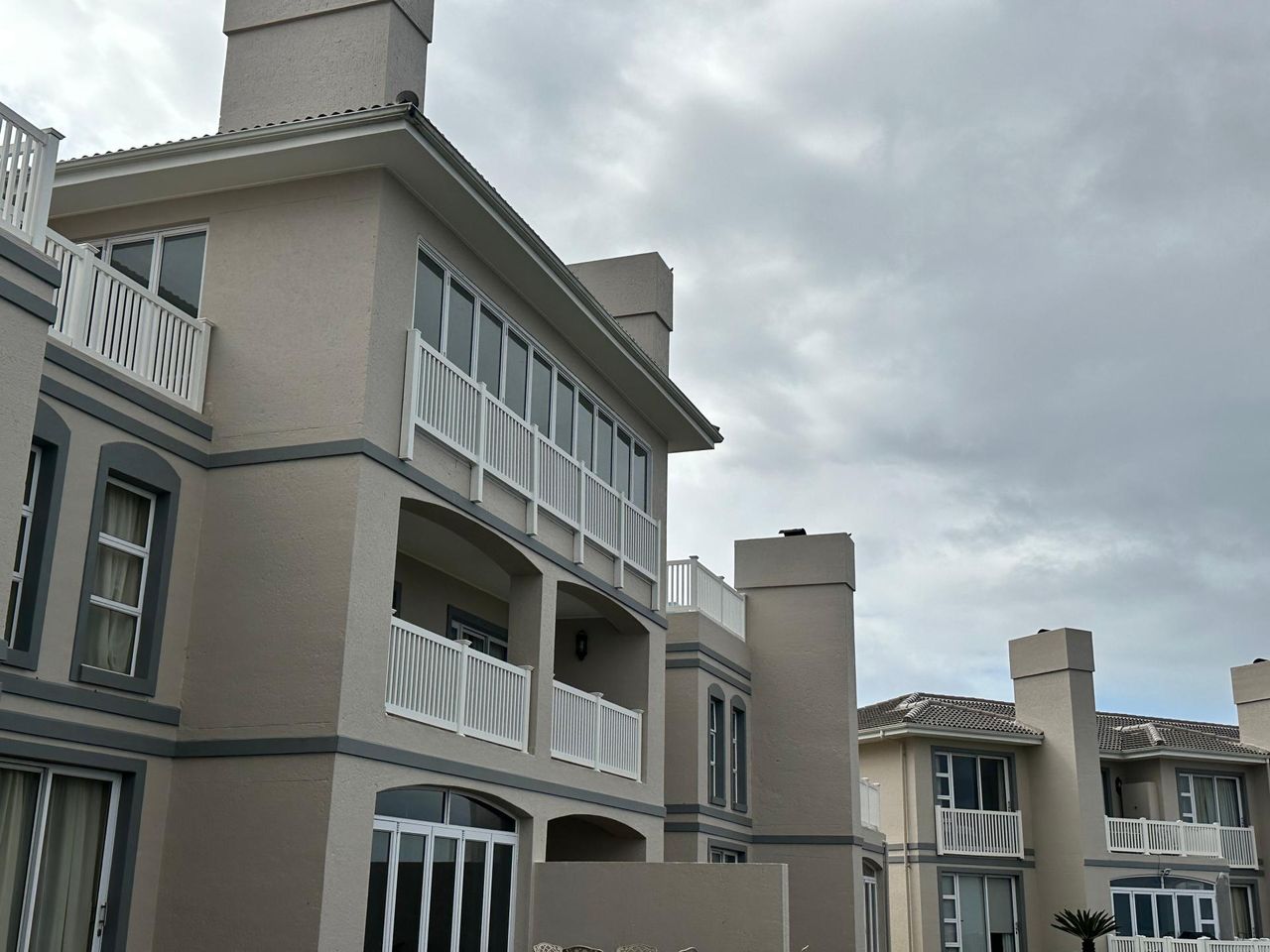 Photo 12 of 120