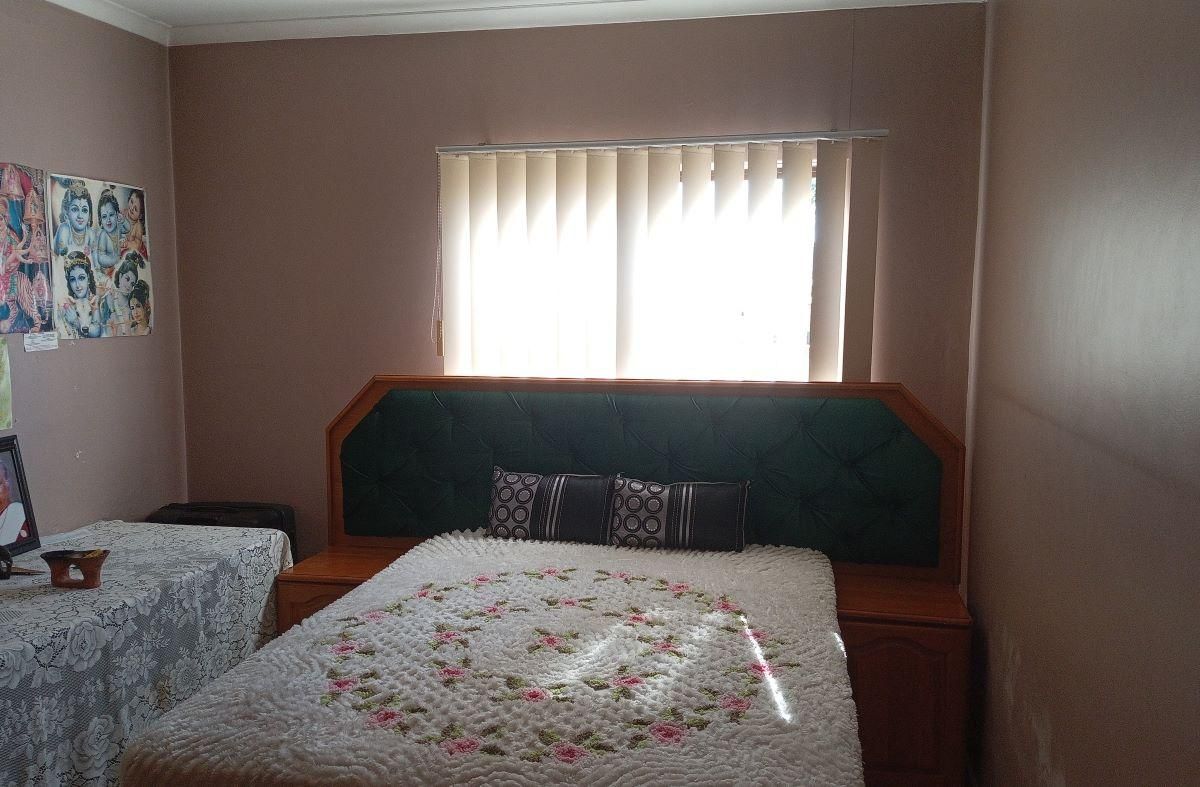 Photo 13 of 23