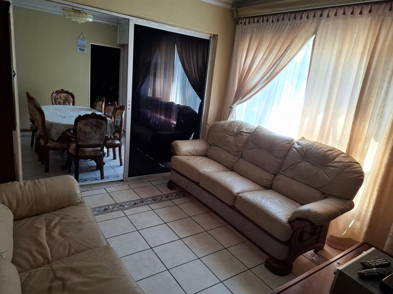 Photo 17 of 32