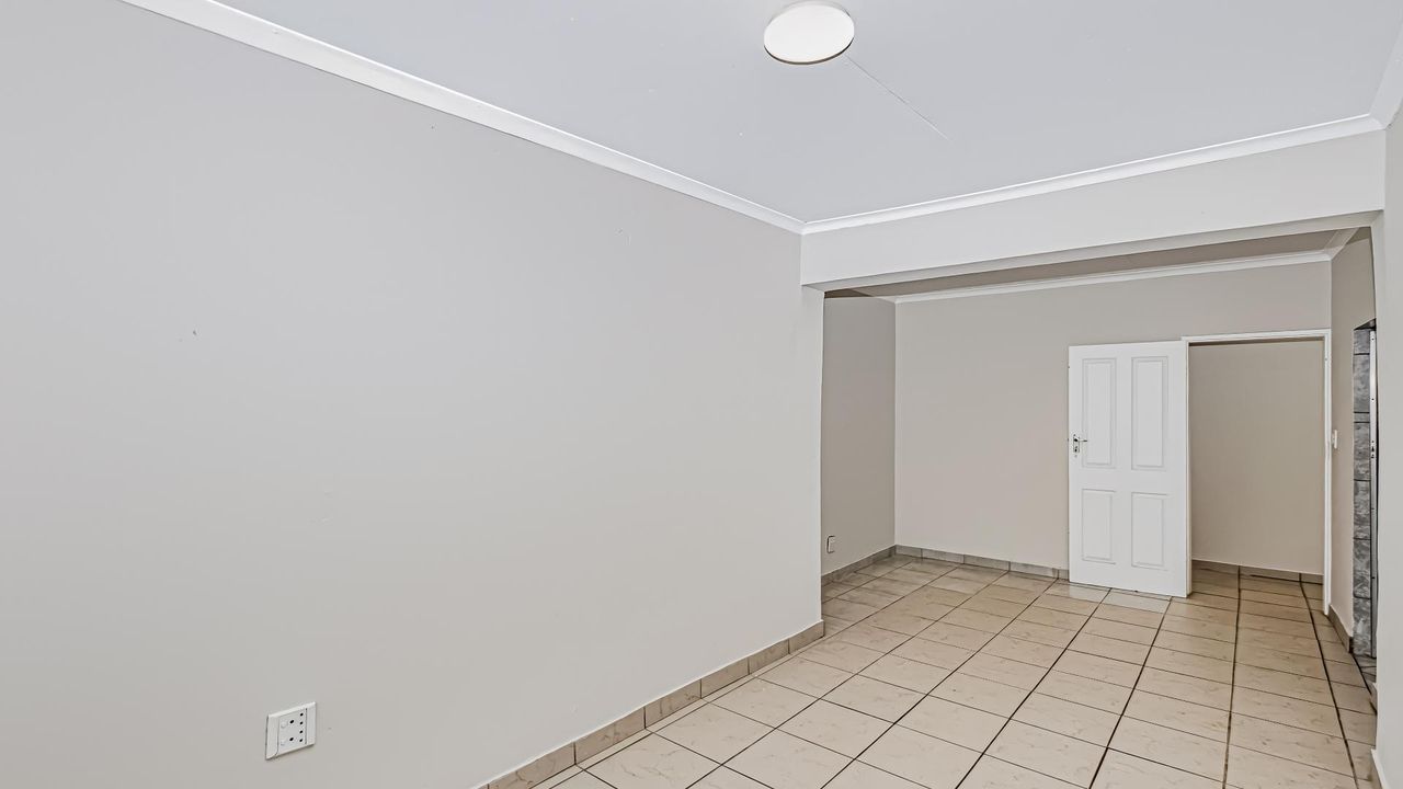 Photo 37 of 62