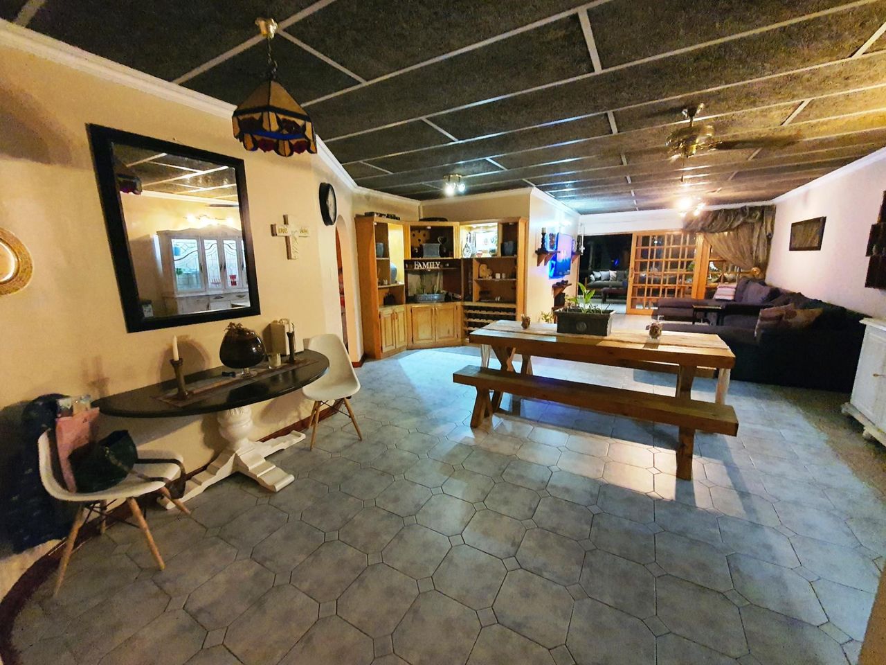 Photo 6 of 24