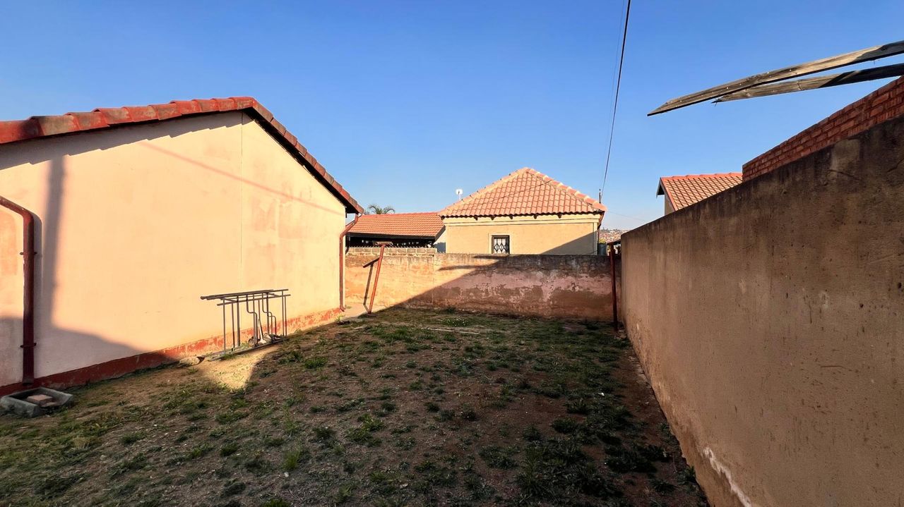 Photo of 2 Bedroom house for sale in Lotus Gardens, Pretoria