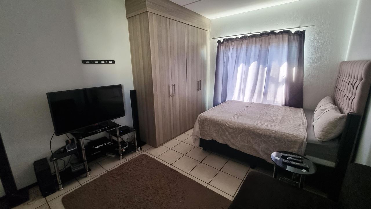 Photo of 2 Bedroom apartment rented in Northwold, Randburg