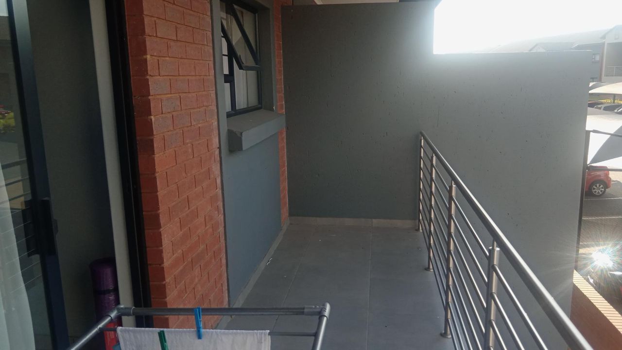 Photo 16 of 21