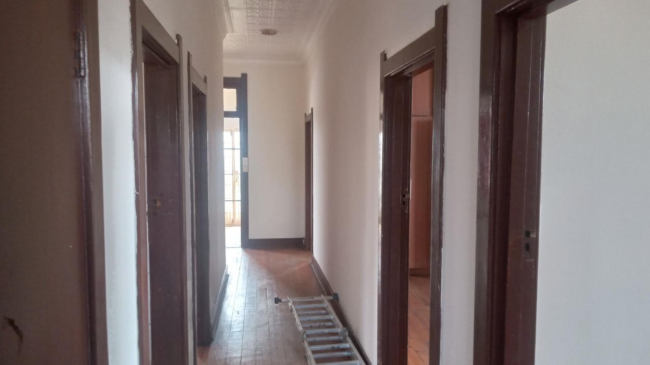 Photo 9 of 28