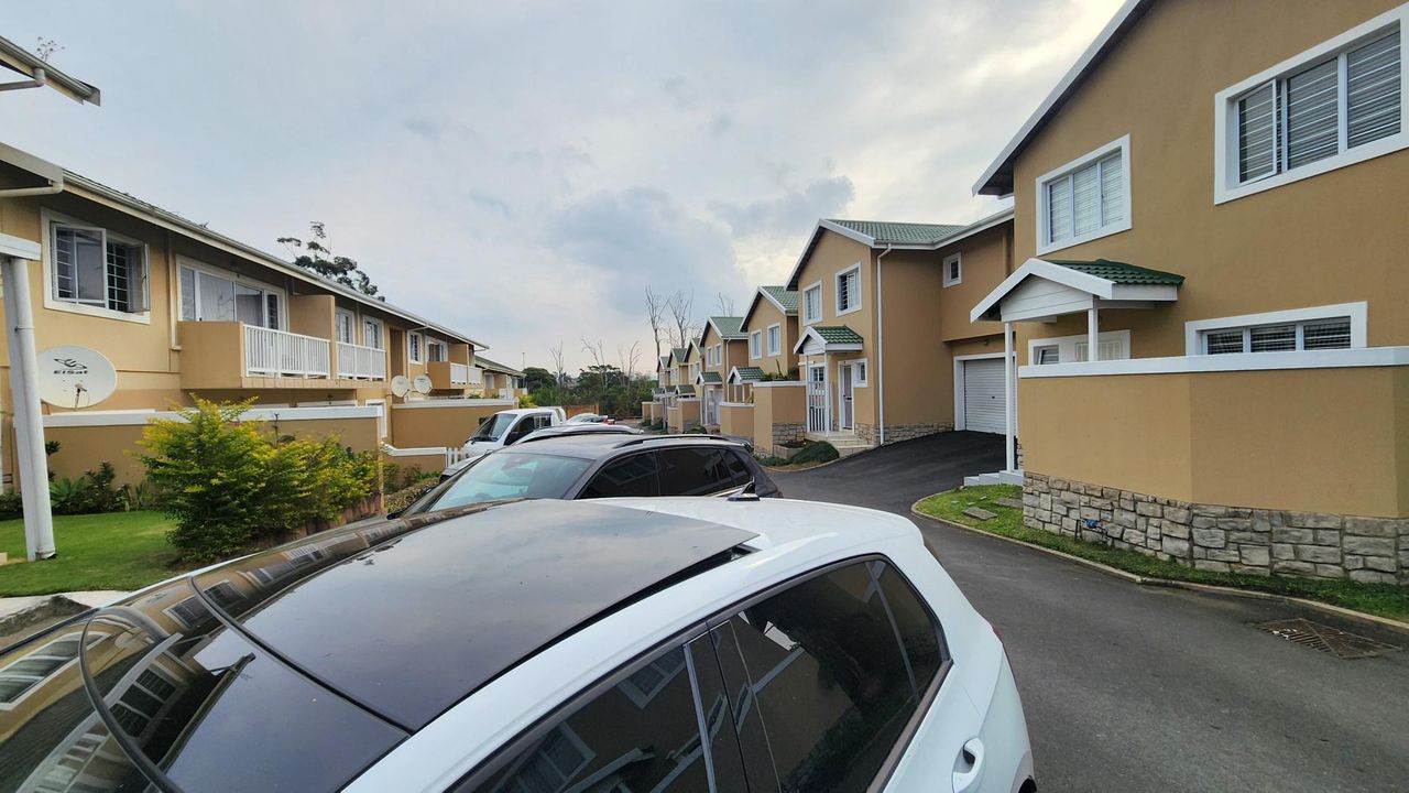 Photo of 2 Bedroom apartment for sale in Mount Edgecombe