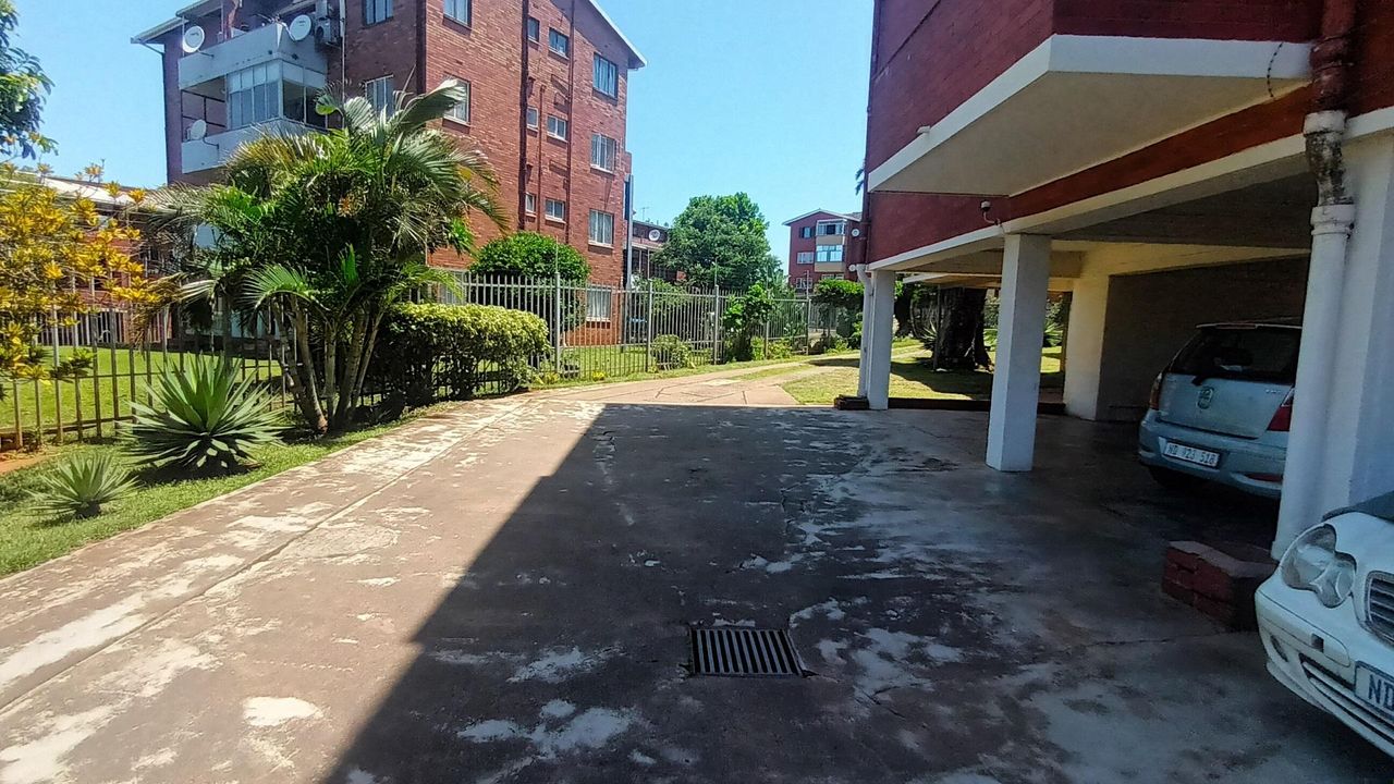 Photo 5 of 21