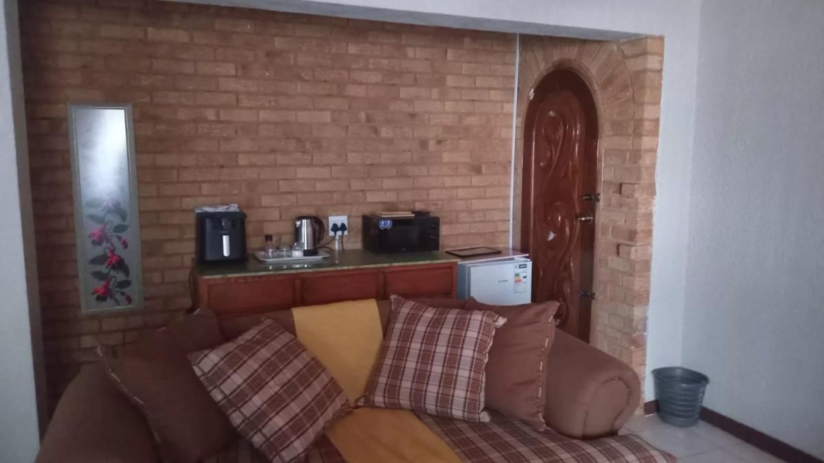 Photo of 30 Bedroom guest house for sale in Germiston South