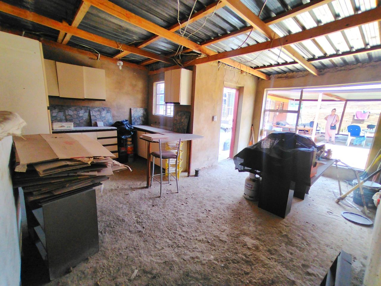 Photo 19 of 23