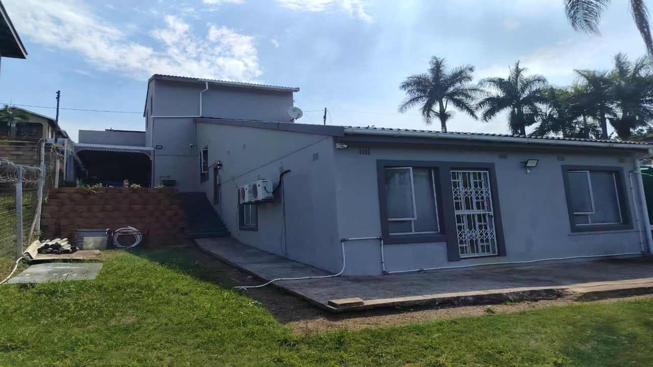 Photo 2 of 28