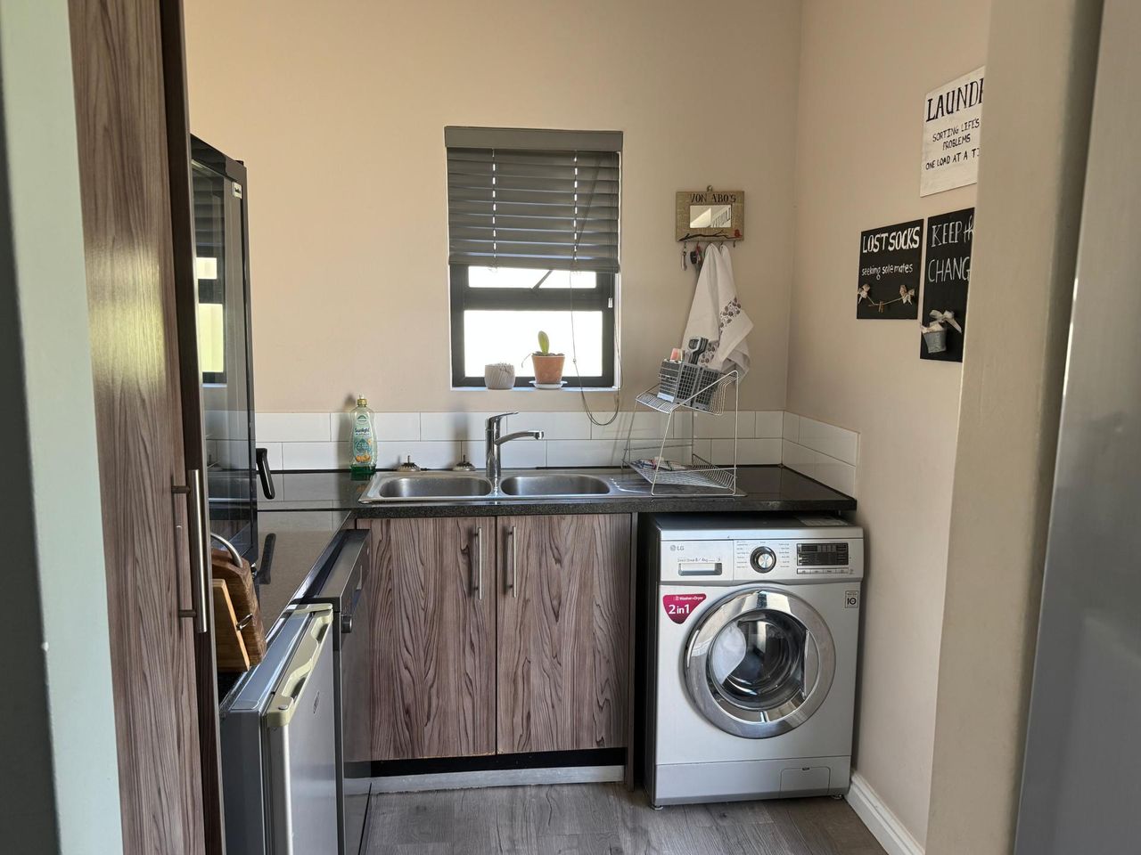 Photo 6 of 21