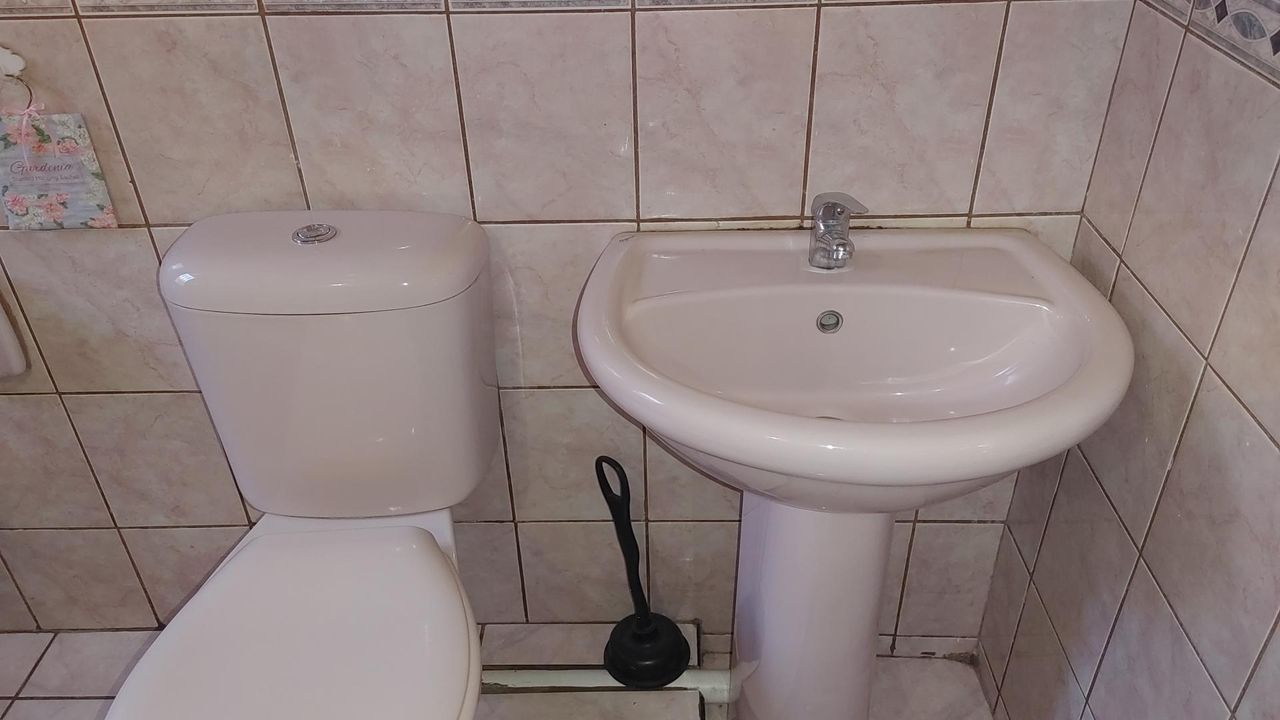 Photo 16 of 17
