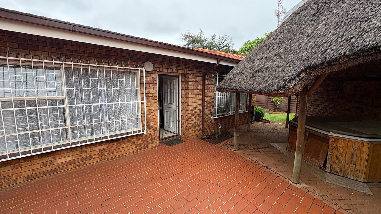 Photo 20 of 21