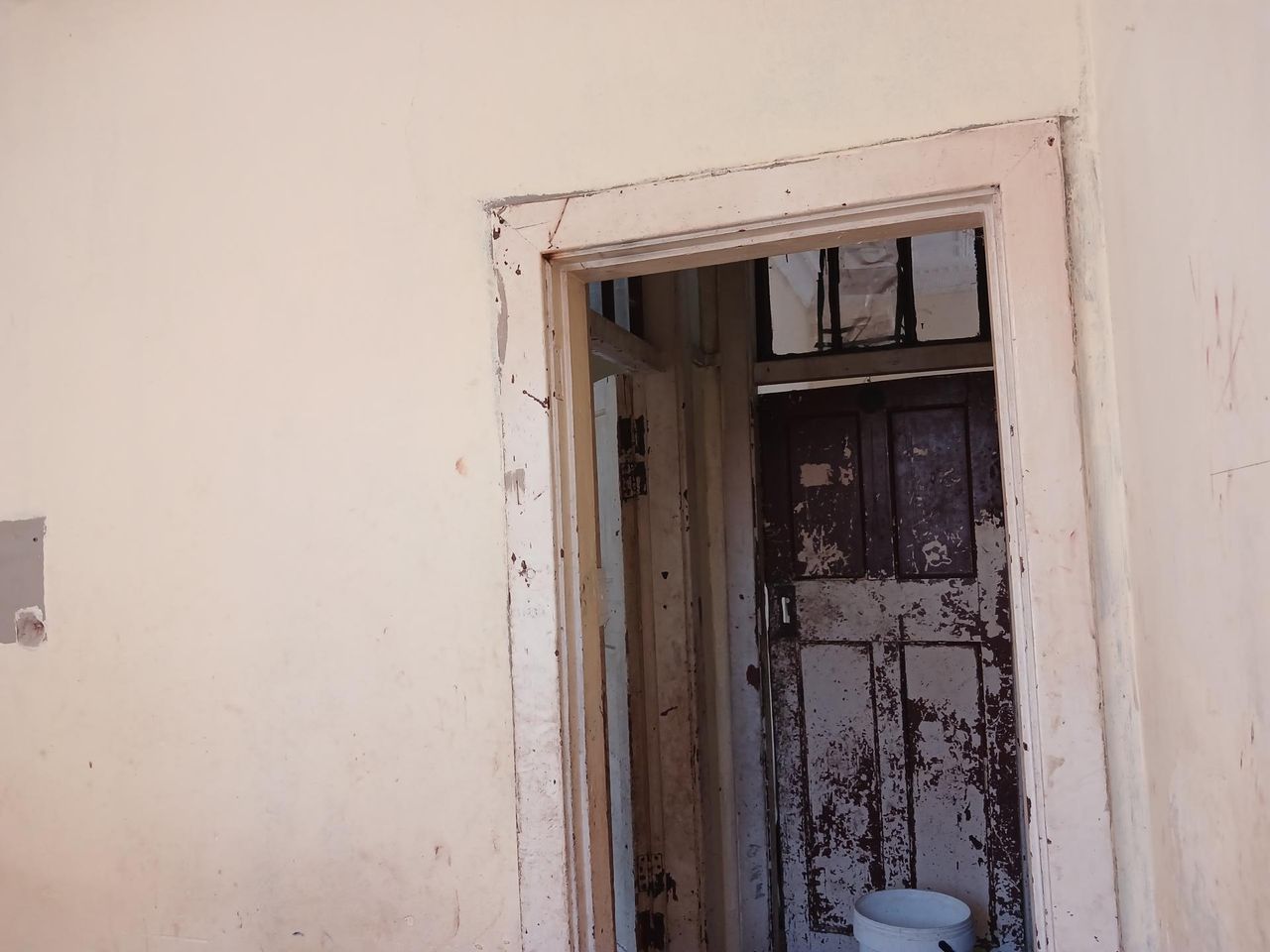 Photo 2 of 8