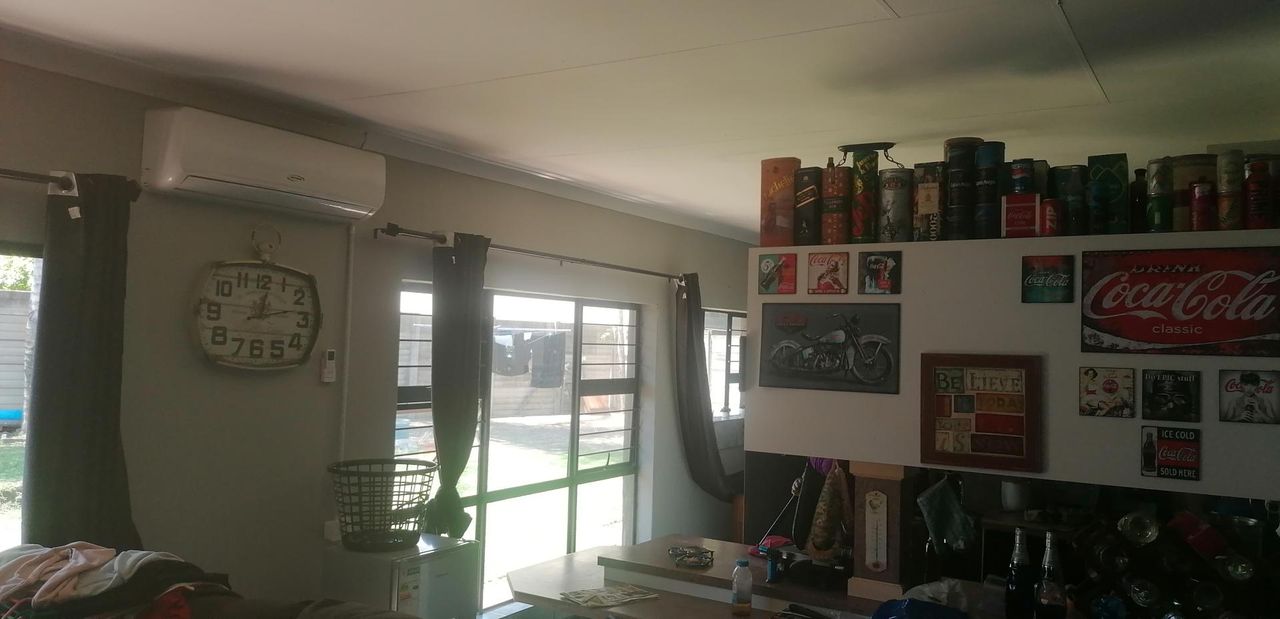 Photo 5 of 14