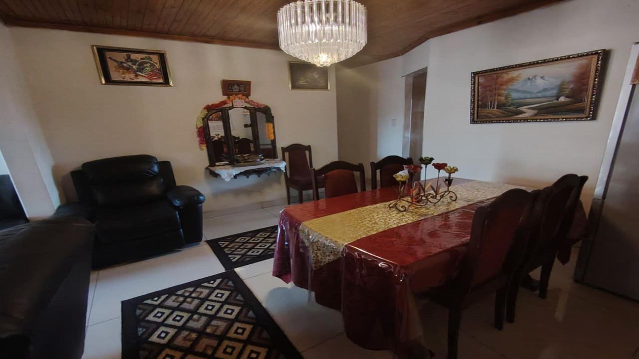 Photo 8 of 23