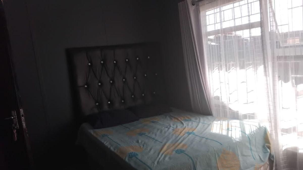 Photo 16 of 19