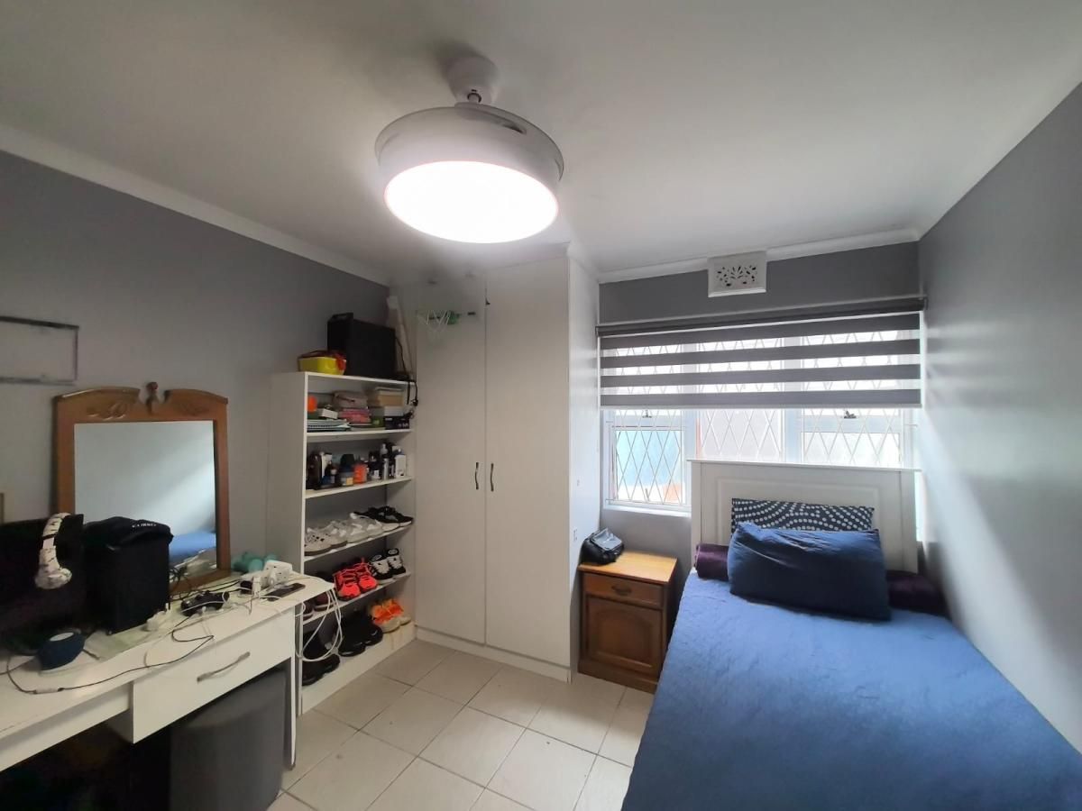 Photo 16 of 29