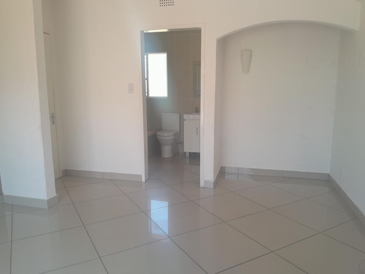 Photo 3 of 14