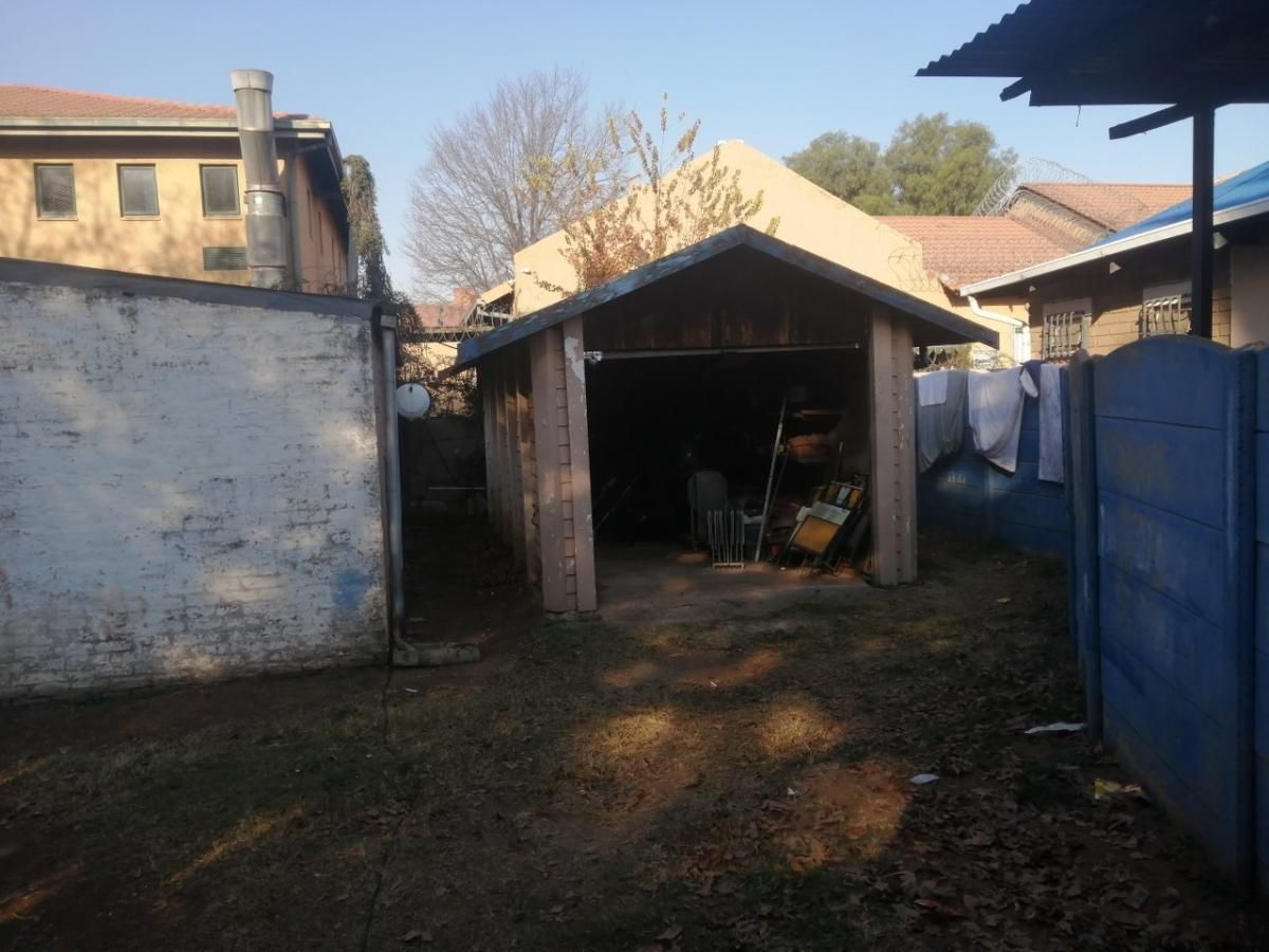 Photo 3 of 16