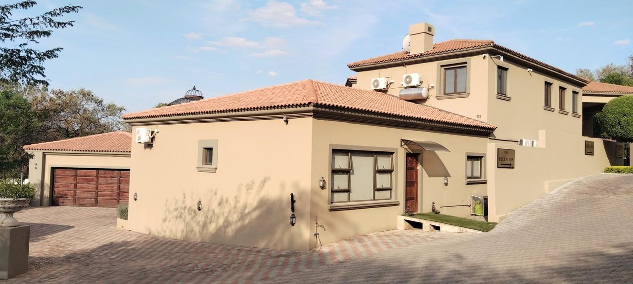 Photo 45 of 52