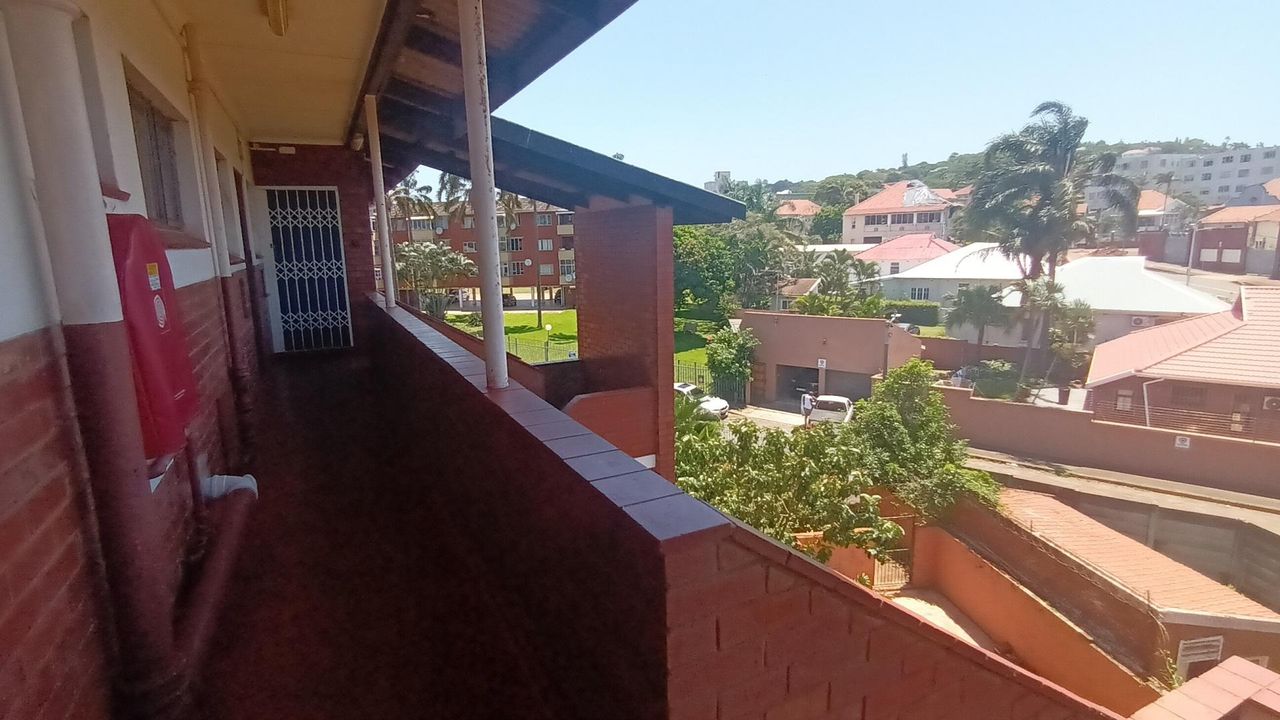 Photo 8 of 21