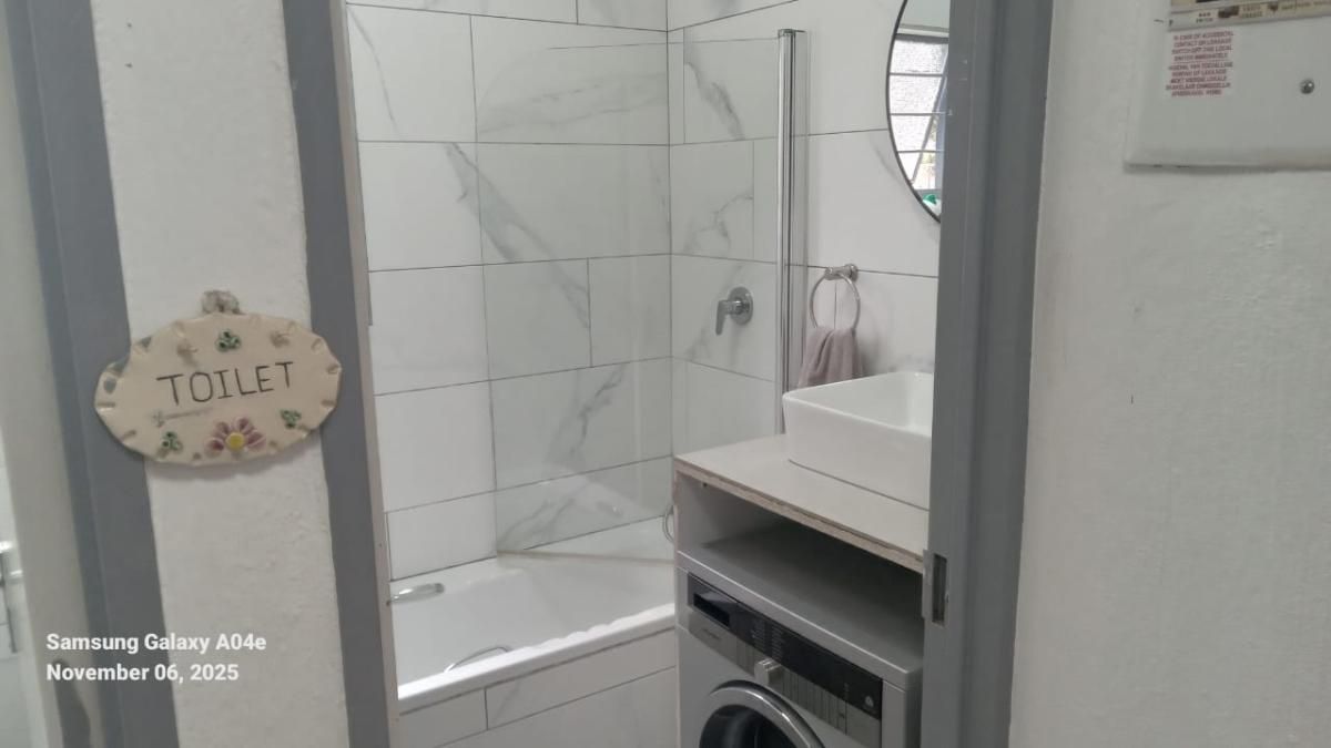 Photo 16 of 22