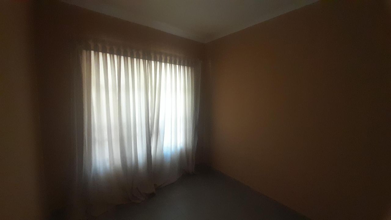 Photo 10 of 13