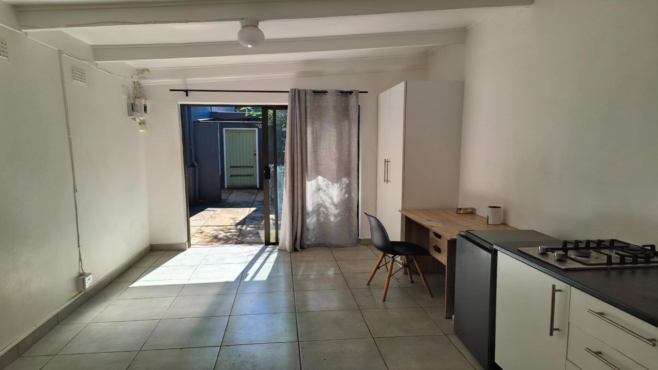 Photo 7 of 12