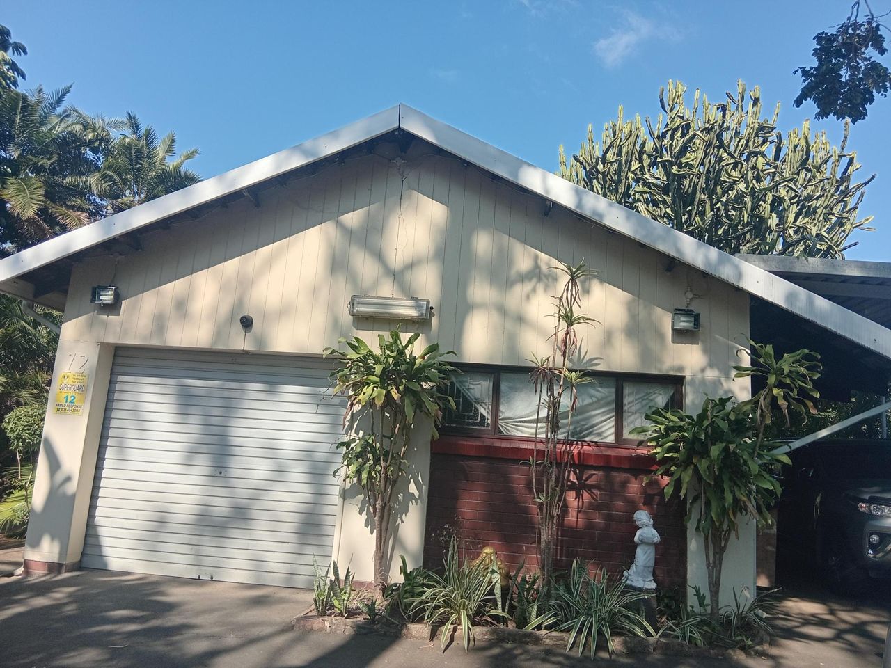 Photo 2 of 17