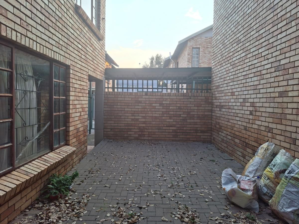 Photo 25 of 25