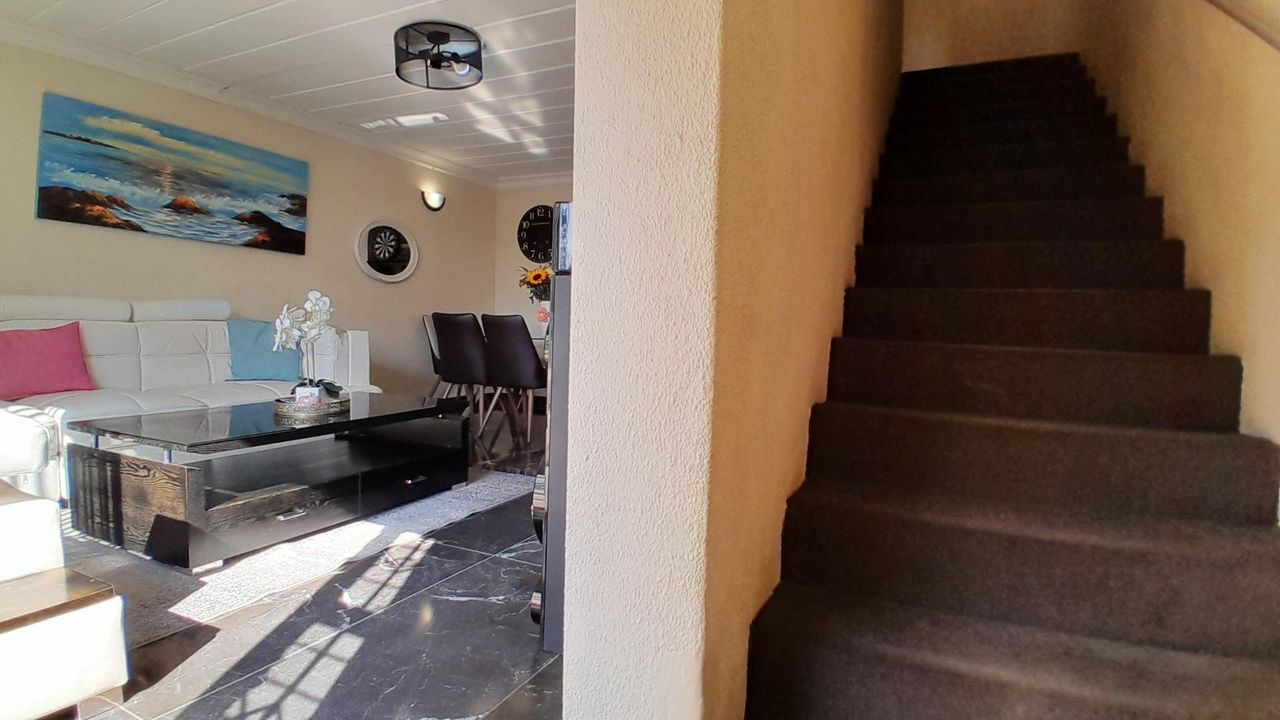 Photo 10 of 34