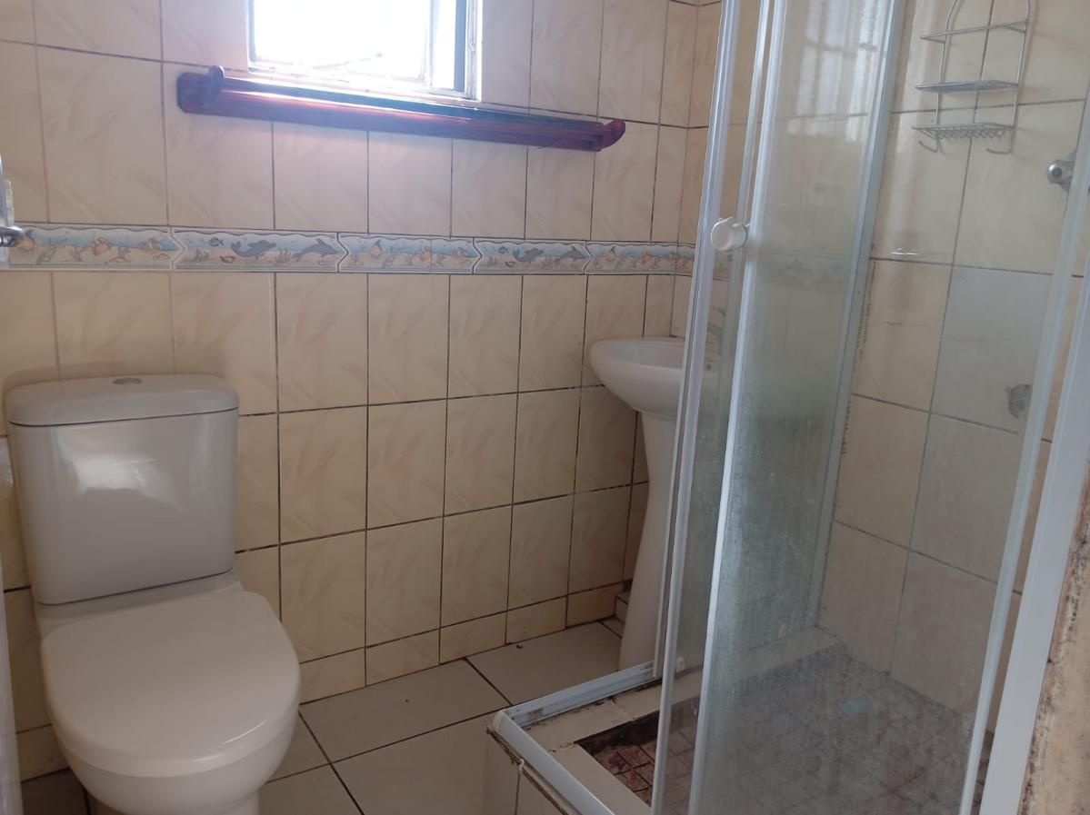 Photo 20 of 27