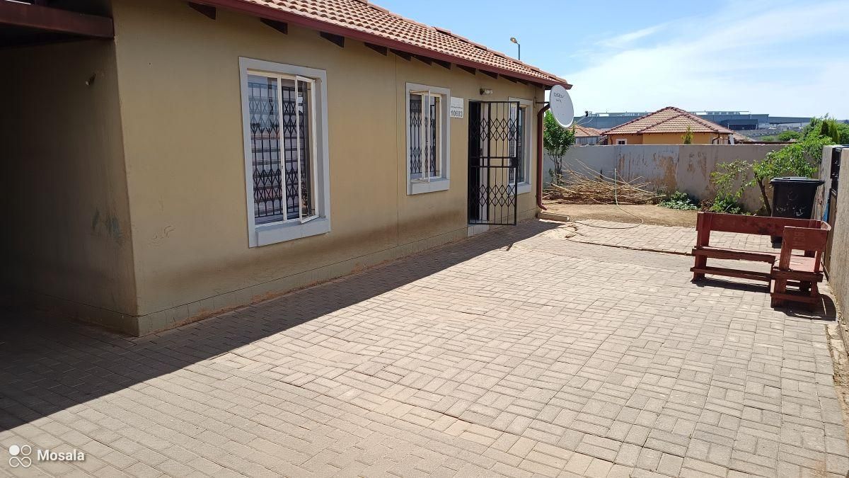 Photo 2 of 15