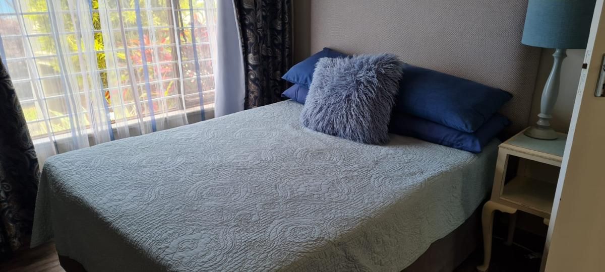 Photo 15 of 32