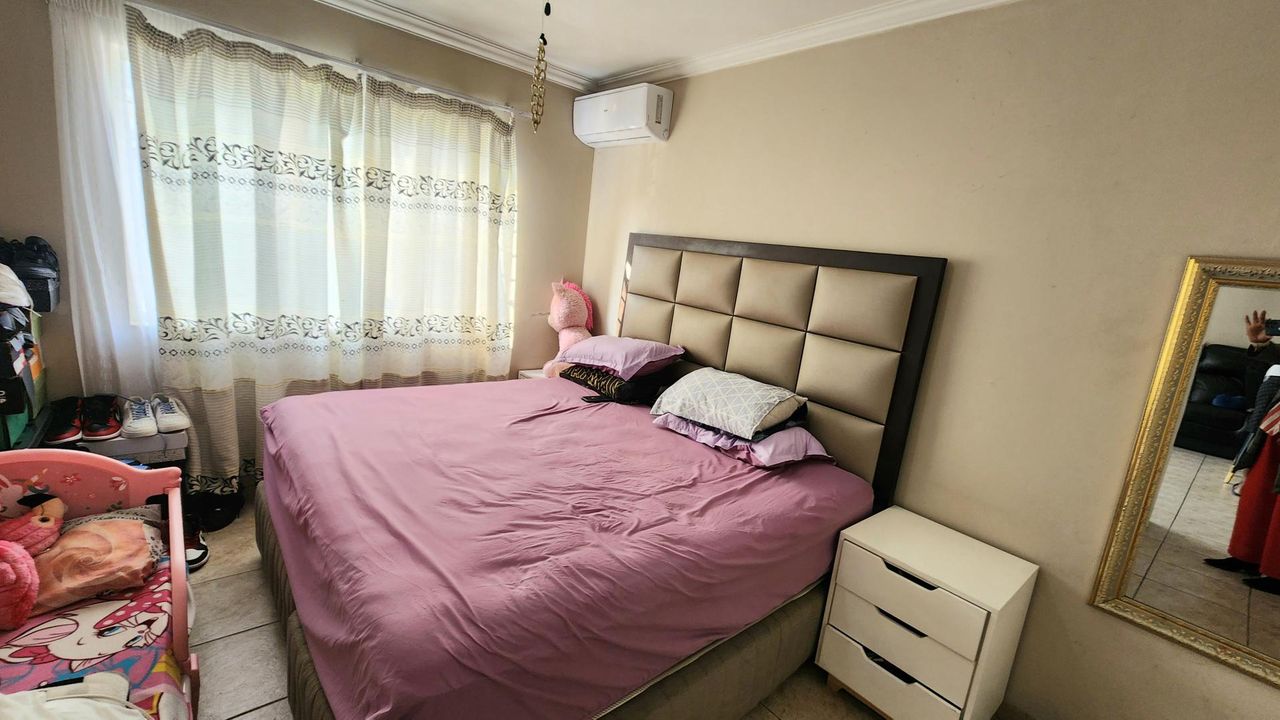 2 Bedroom apartment for sale in Mount Edgecombe
