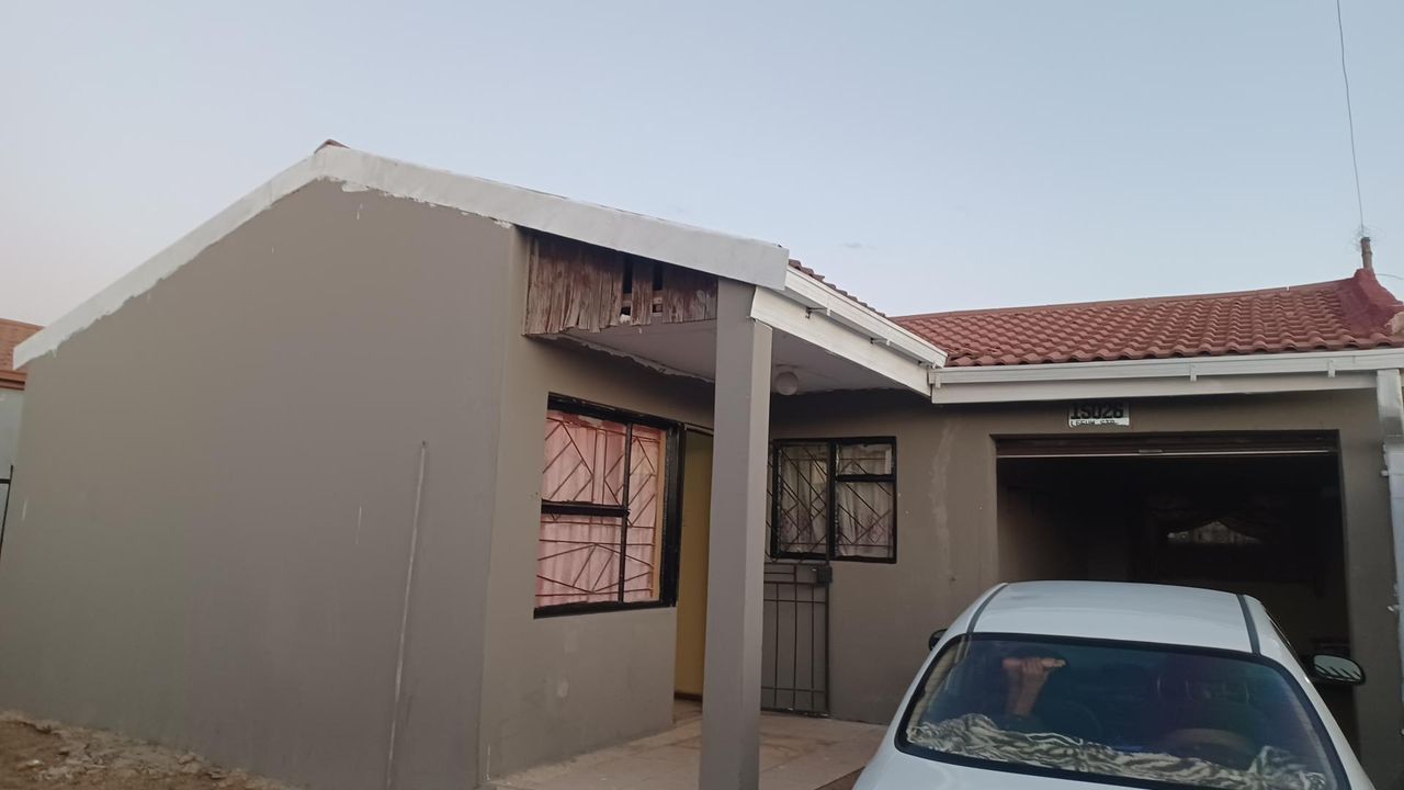 Photo 2 of 14