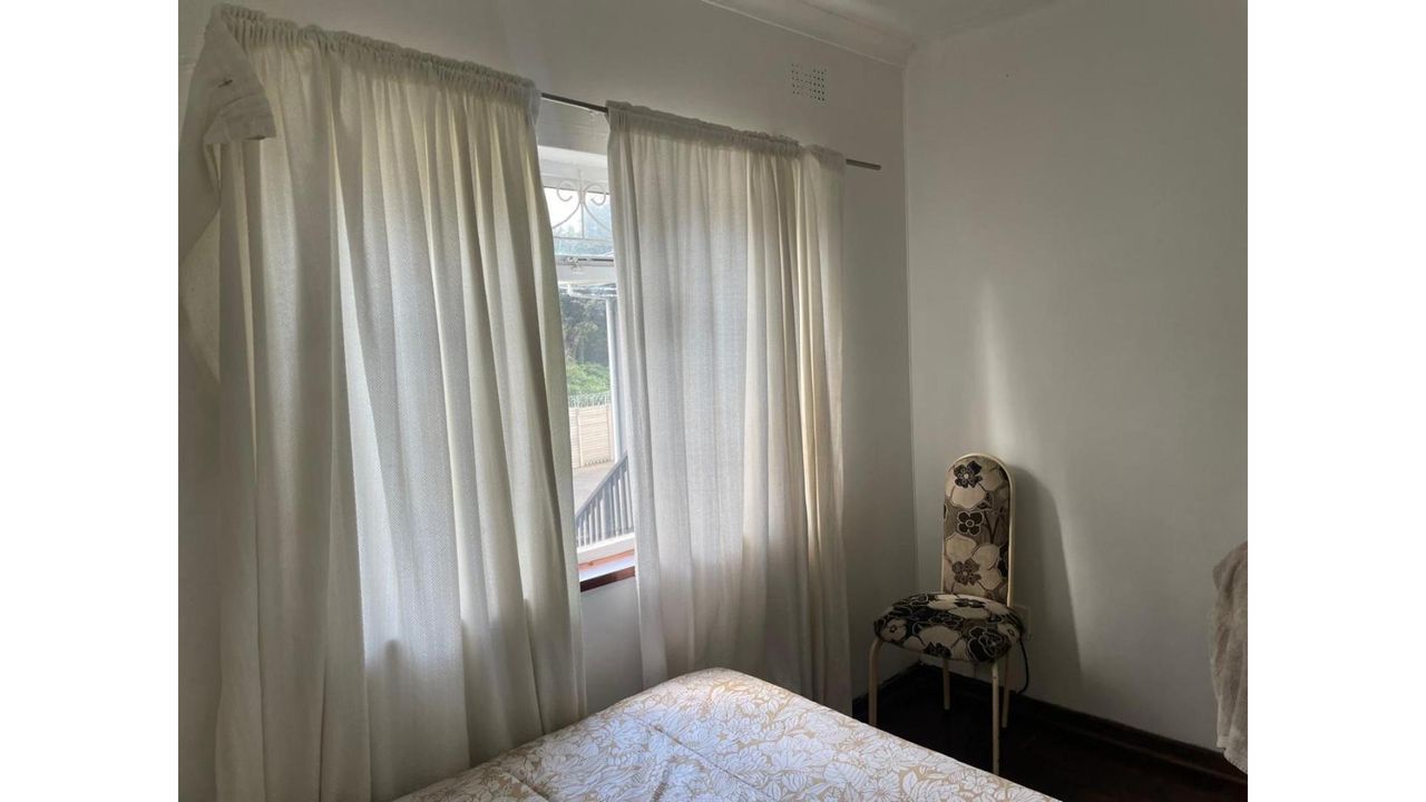 Photo 18 of 20