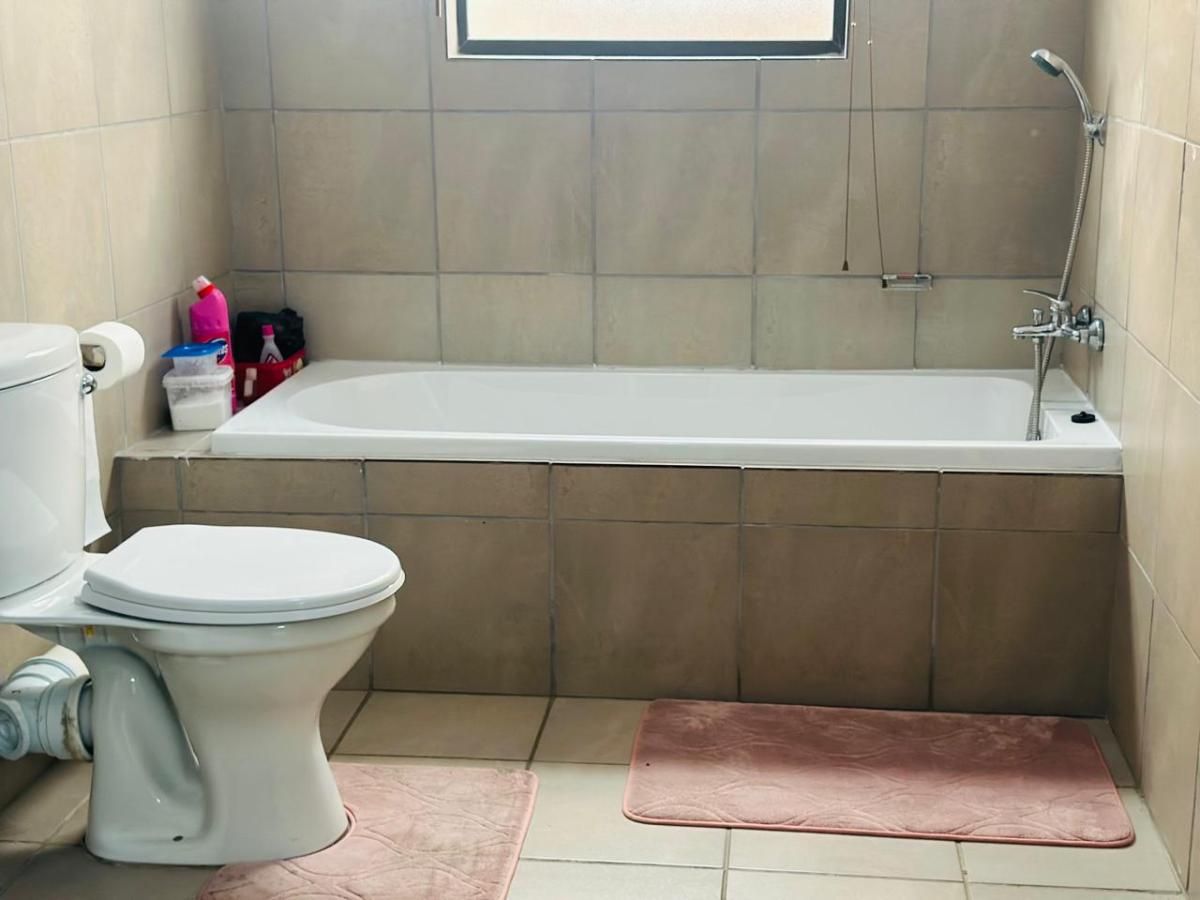 Photo 9 of 17