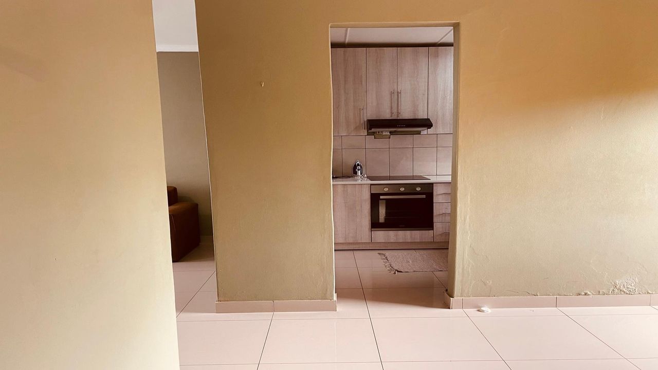 Photo 17 of 21