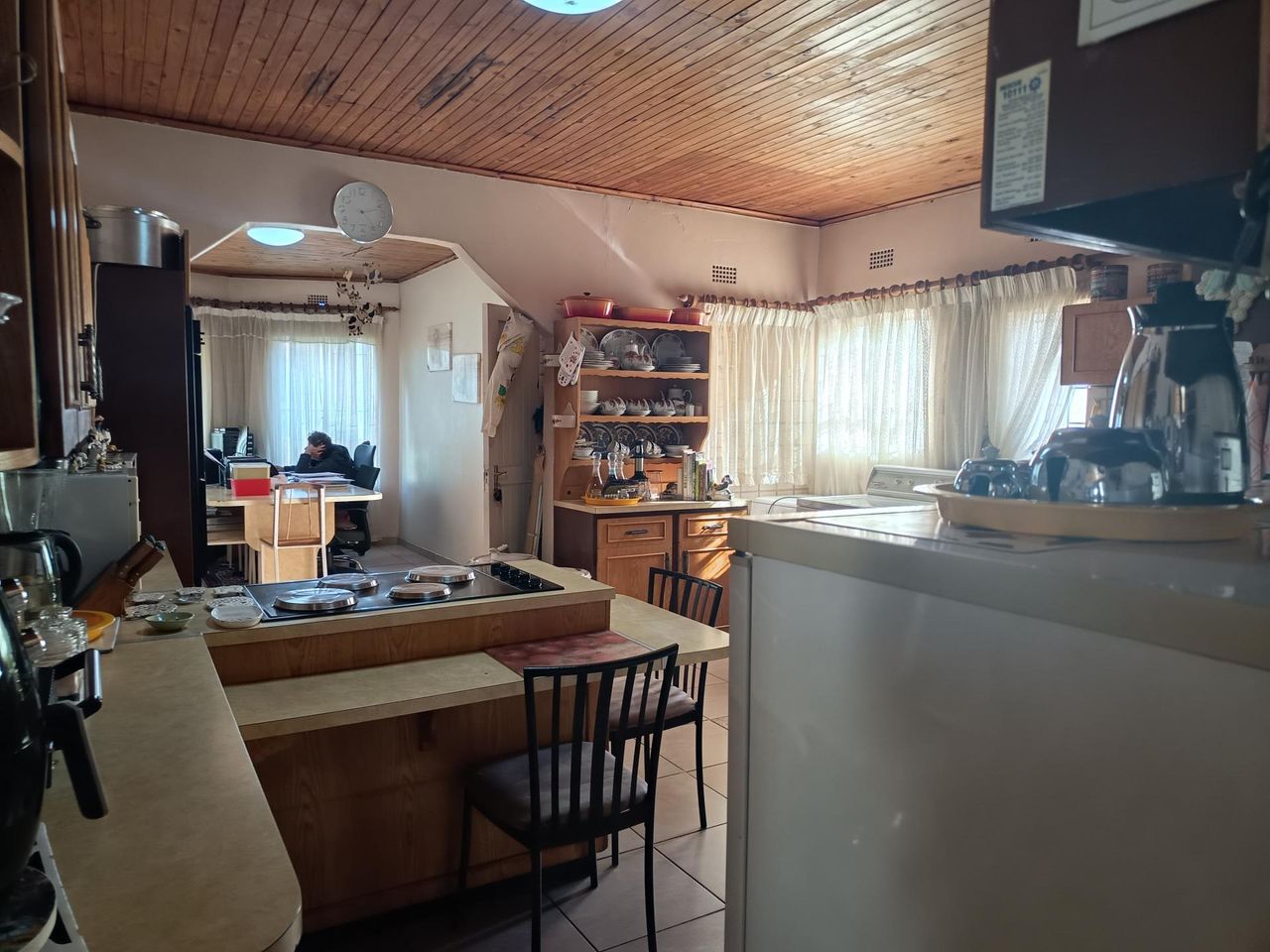 Photo 14 of 20