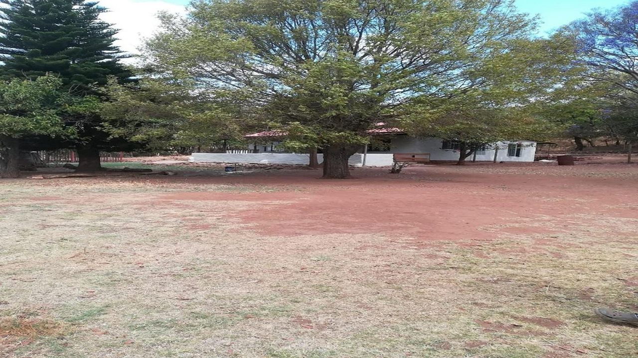 Photo 22 of 34
