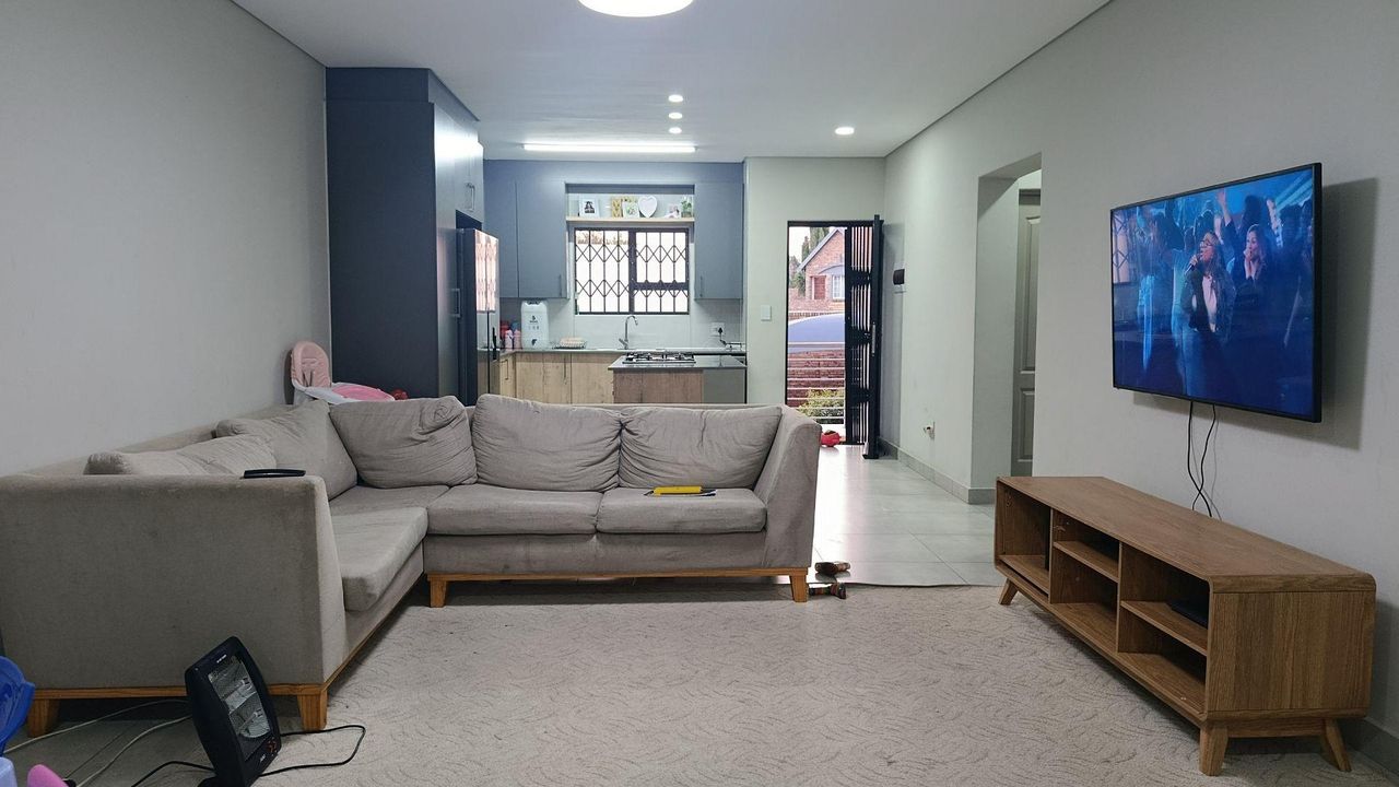 Photo of 2 Bedroom townhouse - sectional for sale in Die Hoewes, Centurion