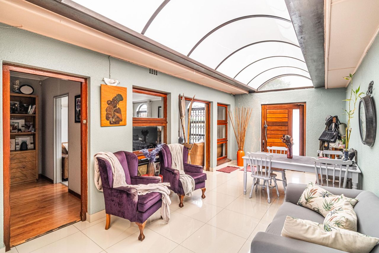 Photo of 3 Bedroom house for sale in Fairways, Cape Town