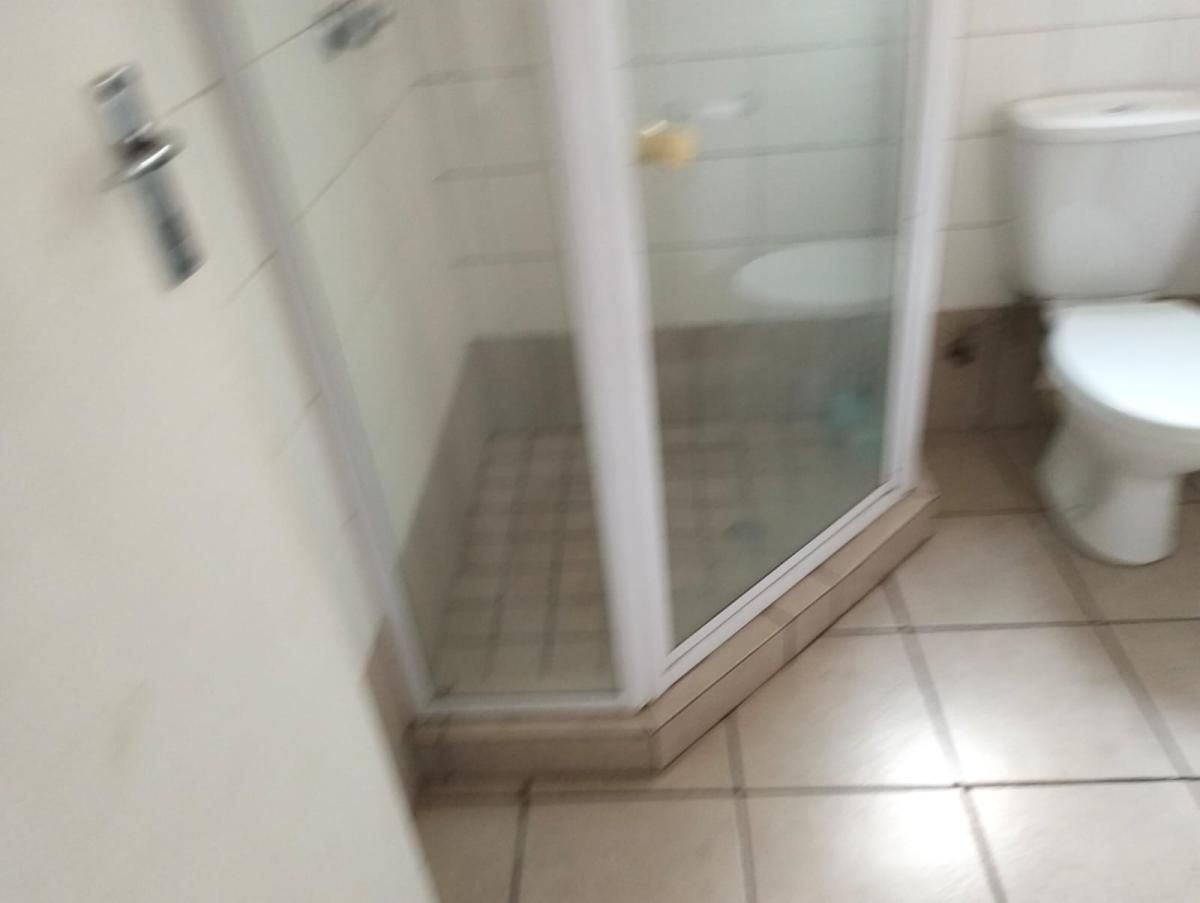Photo 19 of 23