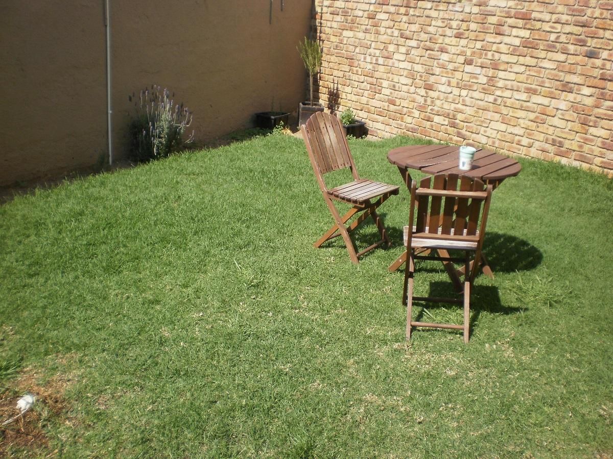 Photo 9 of 12