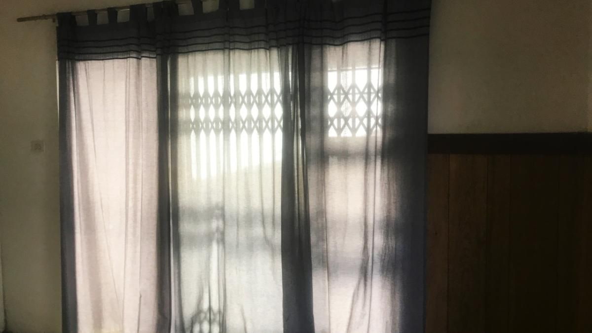 Photo 4 of 12