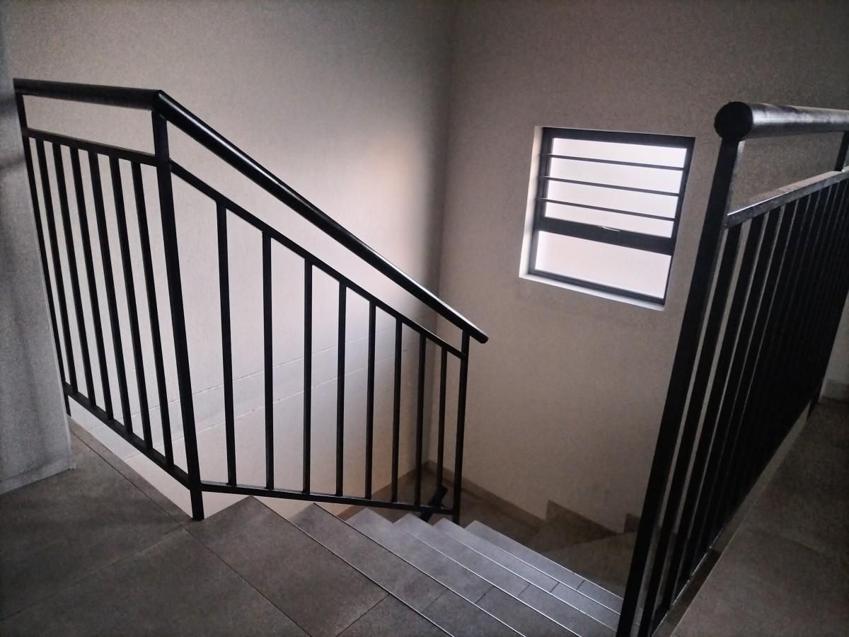 Photo 9 of 20