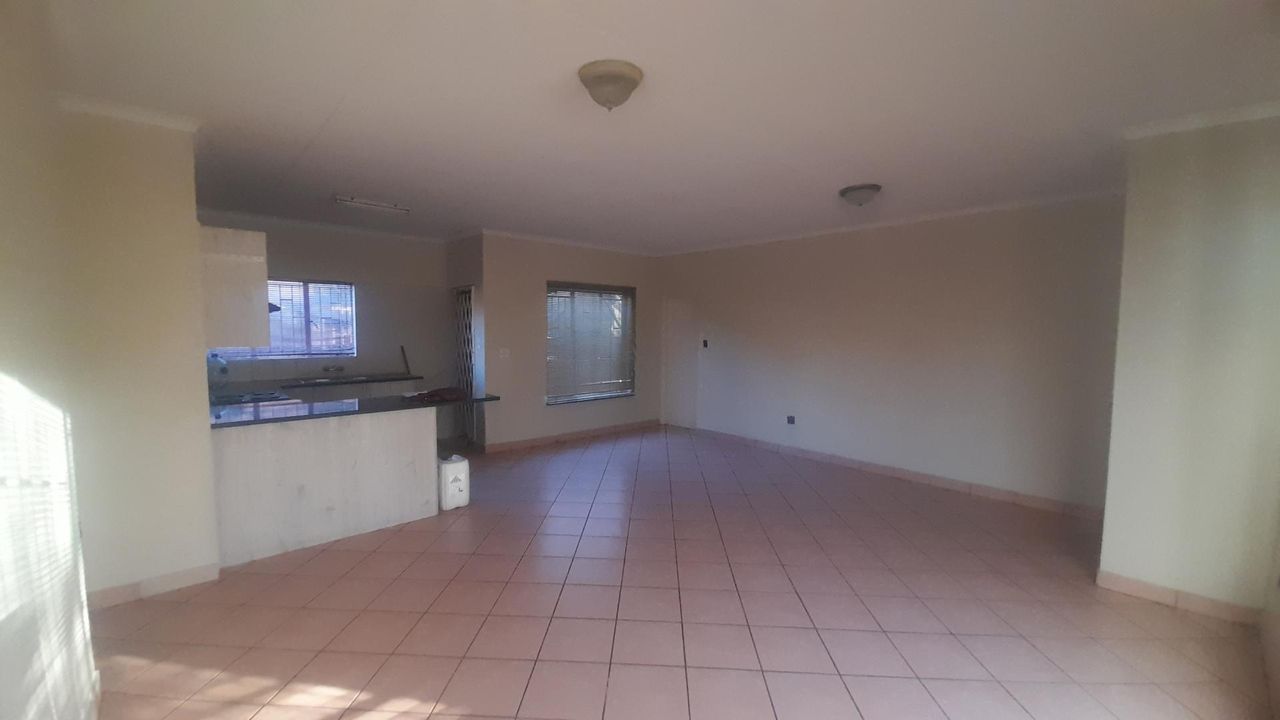 Photo 2 of 14