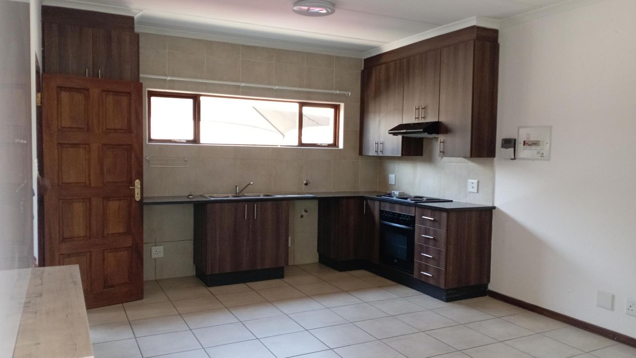 Photo 18 of 26